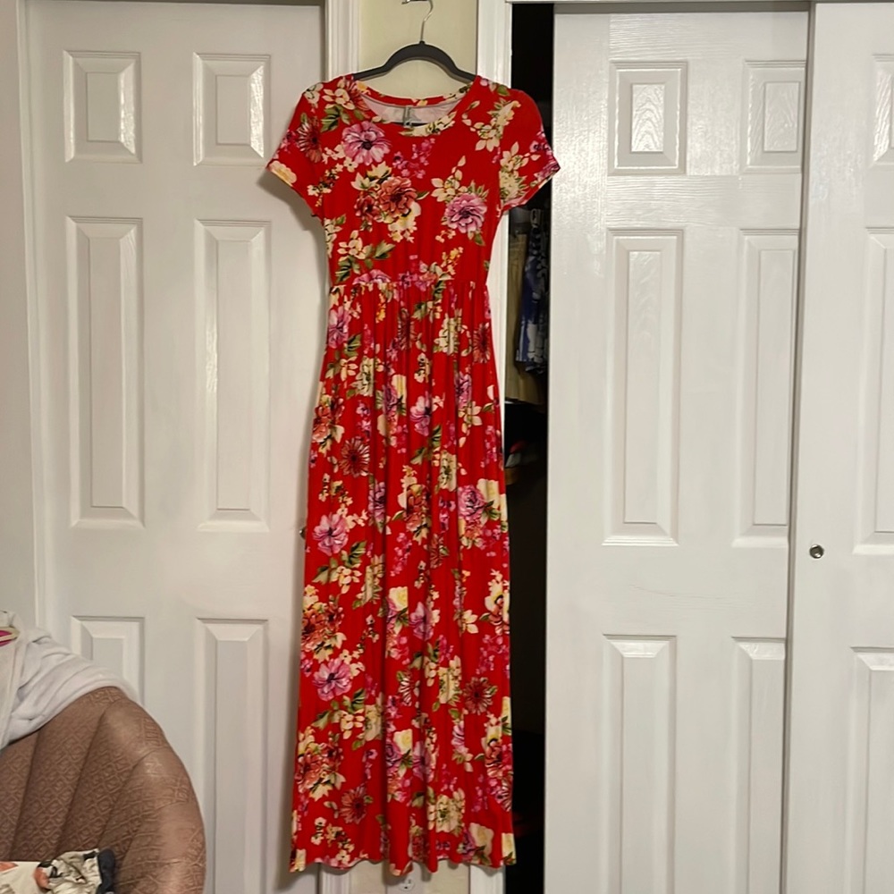 Red floral Maxi dress with pockets